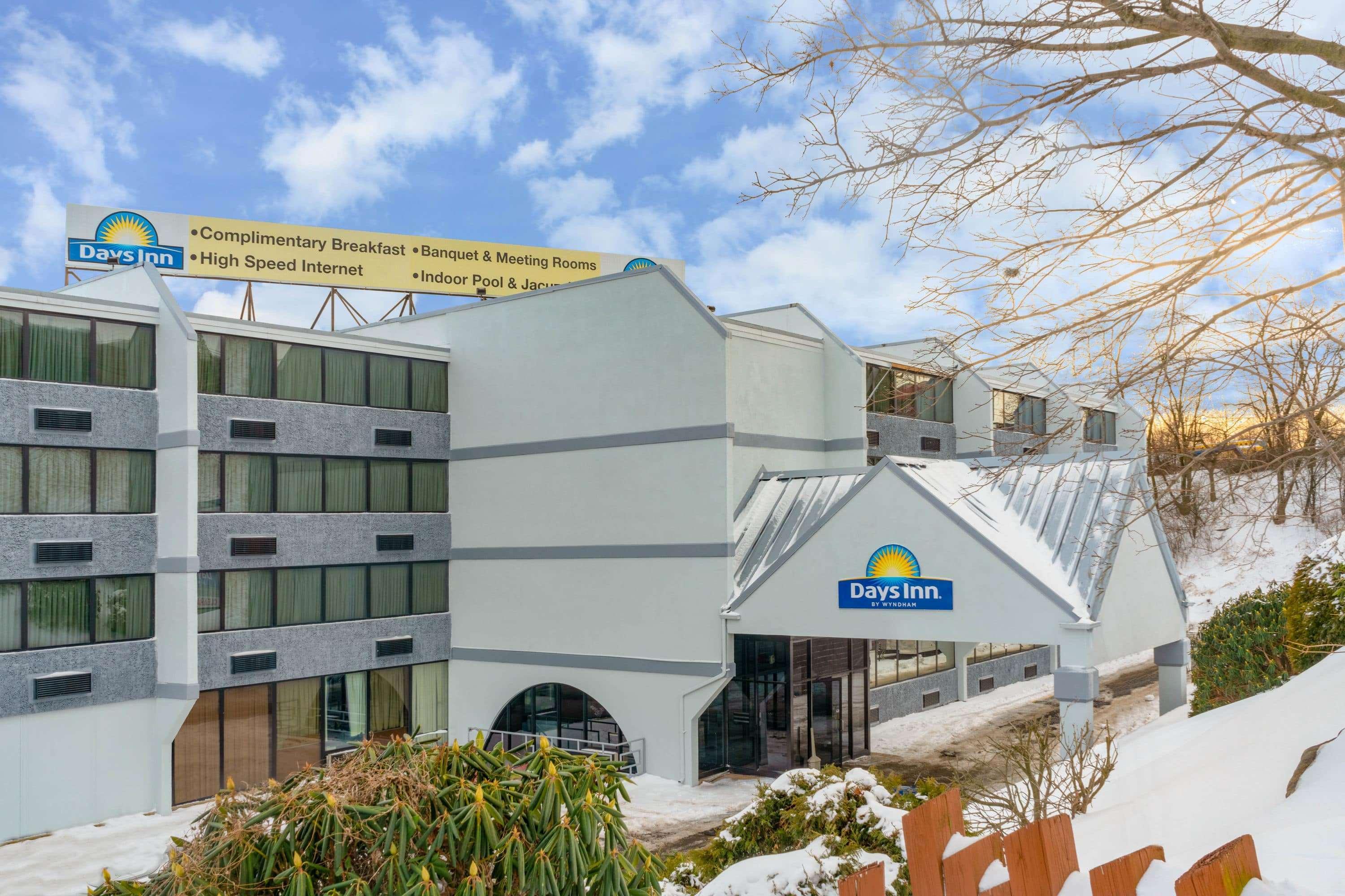 Days Inn By Wyndham Scranton Pa Dickson City Esterno foto
