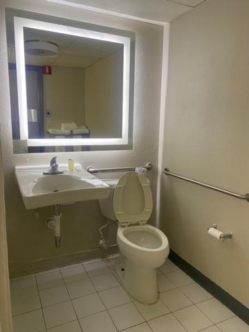 Days Inn By Wyndham Scranton Pa Dickson City Esterno foto
